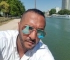 Rencontre Homme : Aissam, 48 ans à France  paris